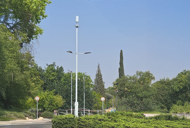 תמונה-התקנת עמוד חכם ברחוב יהודה הלוי במודיעין